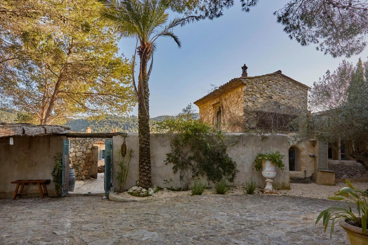 Sitges Hill Retreats-Masia Nur 22 Bedrooms Divided Over 9 Houses For Max 44 Guests 卡涅利亚斯 外观 照片